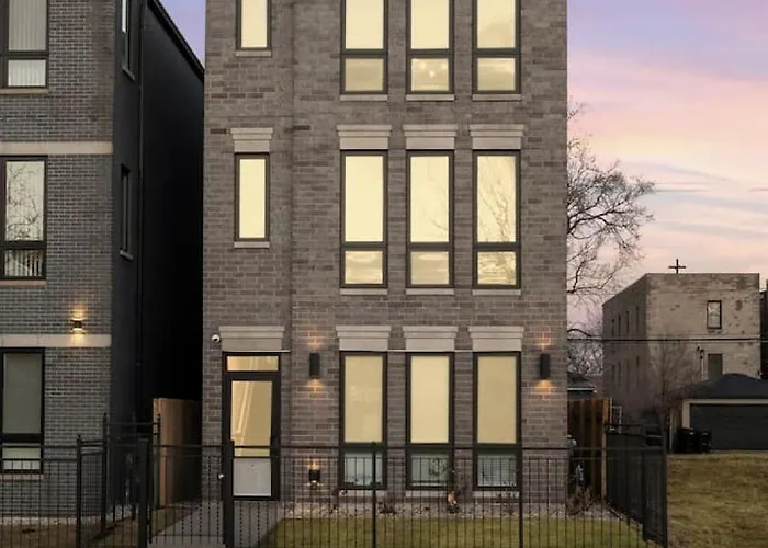 Modern 3br Near Dt Chi Chicago